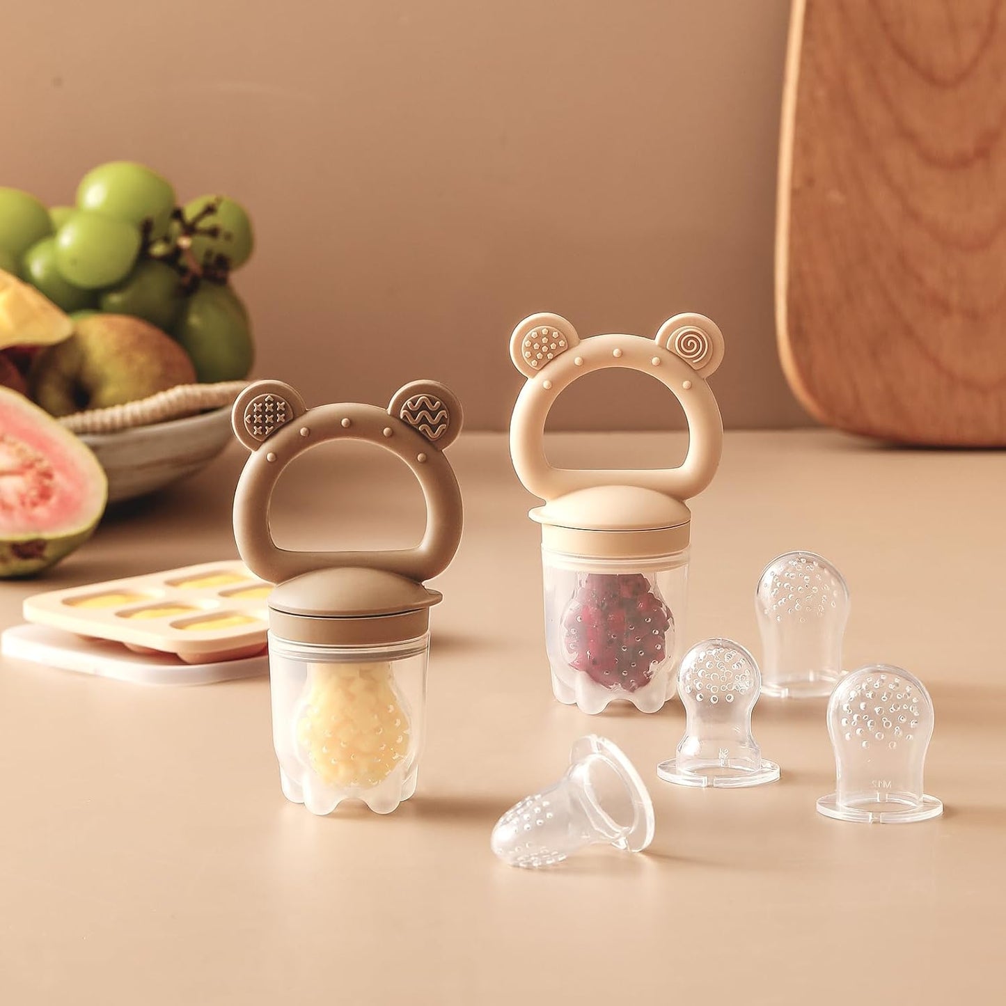 TinyBites 2-in-1 Baby Fruit Feeder & Teether Set maakt veilig snacken en tandenrijpen makkelijk