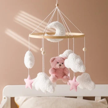 SlumberBear babymobiel stimuleert de zintuigen en het zicht van je baby met zachte vormen en bewegende figuren