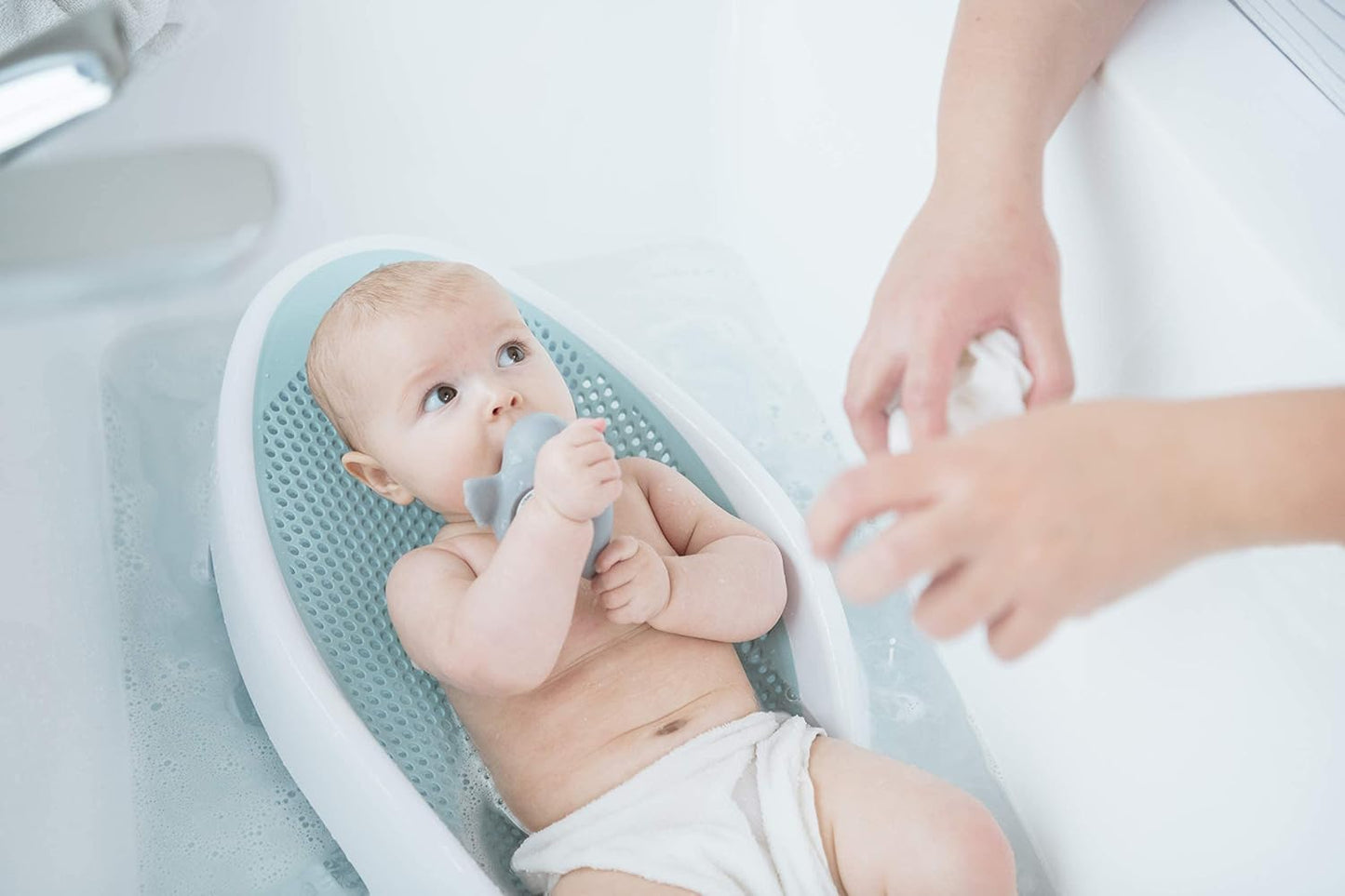 De BabyBath Ondersteuner zorgt voor een veilige en comfortabele badervaring voor je baby