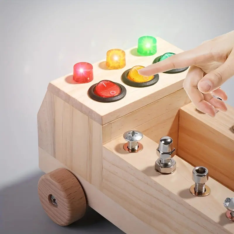 BrightBus de educatieve houten activiteitenbus