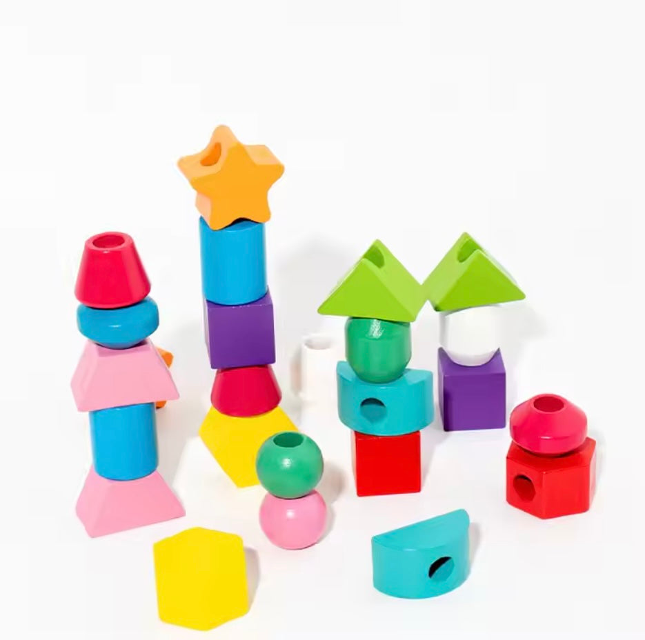 ColorMatch Montessori kleurblokken stimuleren fijne motoriek en hand-oogcoördinatie terwijl kinderen spelenderwijs kleuren leren herkennen