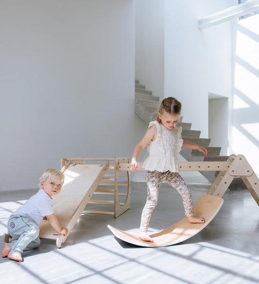 Het Grow ‘n Flow Board laat je kind spelenderwijs leren balanceren en bewegen